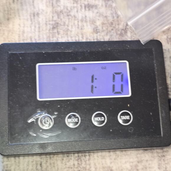 Billie Eilish Hoodie Mens Small H&M Divided Graphic Pullover Sweatshirt Pop Band - Picture 11 of 11